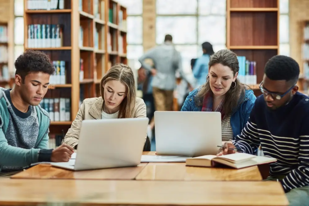 Online Learning Platforms and Student Engagement